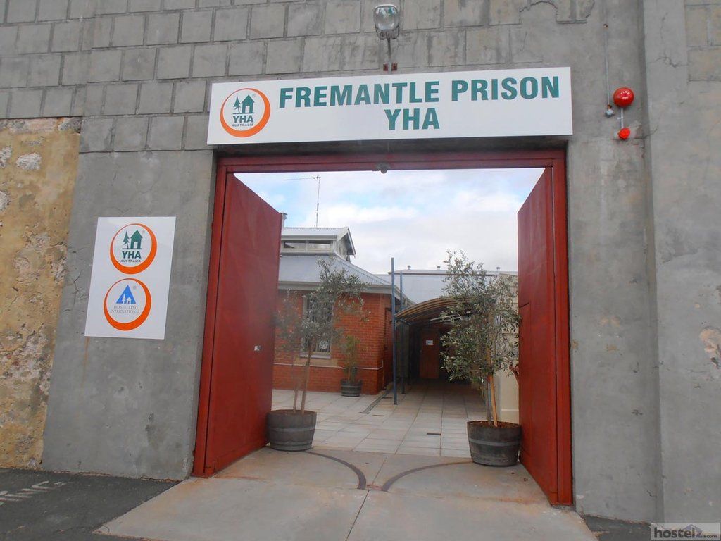 Хостел Yha Fremantle Prison Экстерьер фото